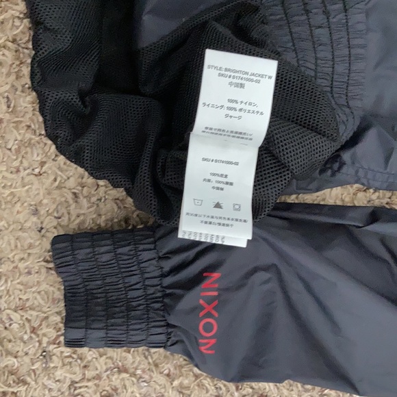 Nixon Brighton Jacket / Windbreaker - Small - Picture 6 of 7